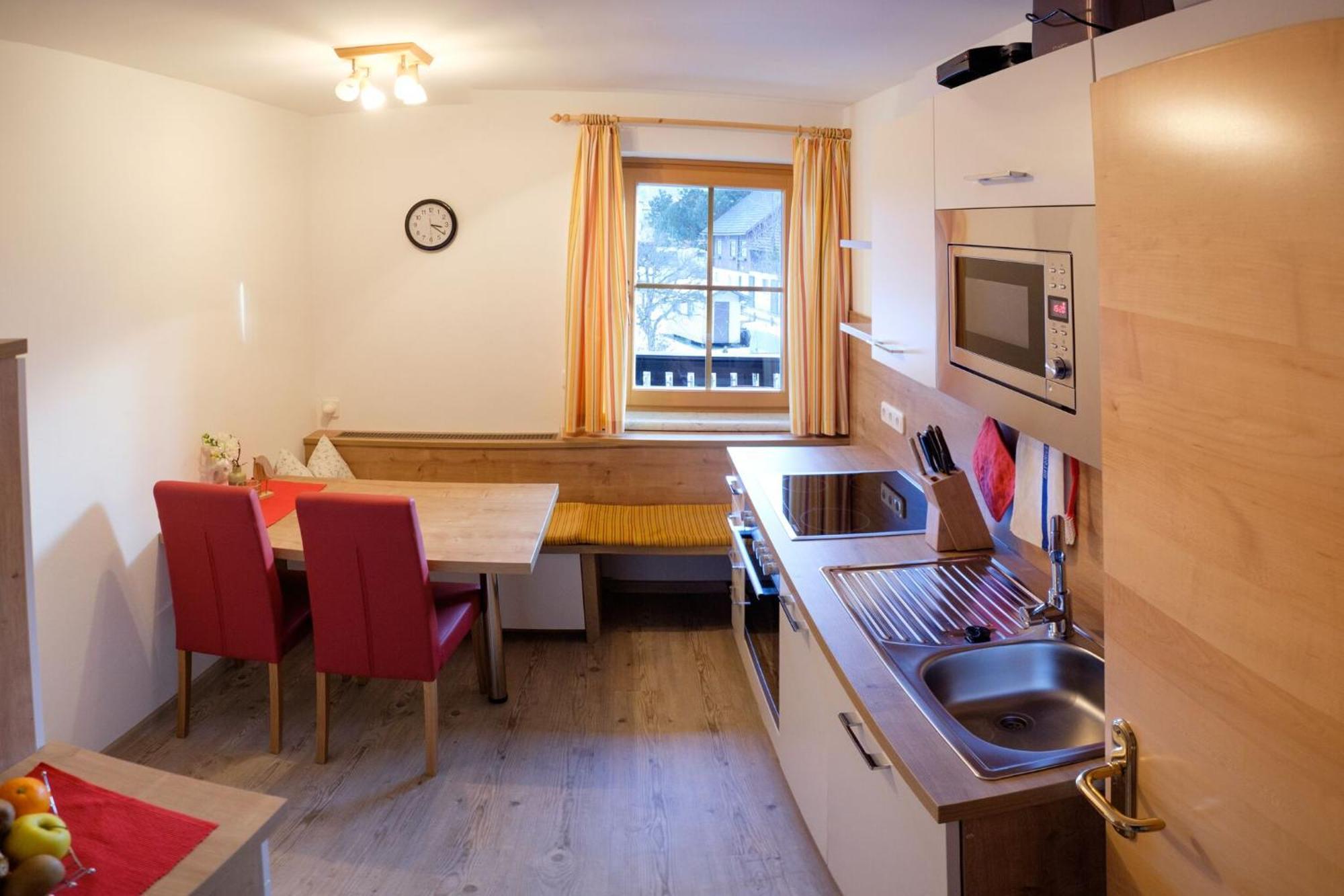Ferienwohnung Schoenauer Haus im Ennstal Ngoại thất bức ảnh